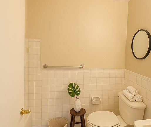 5th image of 3127 Pleasant Ave APT 105