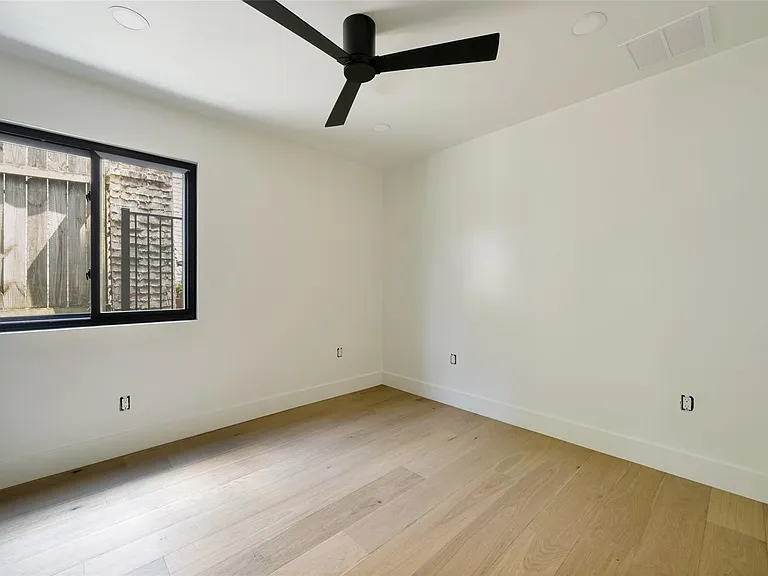 2504 Briargrove Dr — Photo 15
