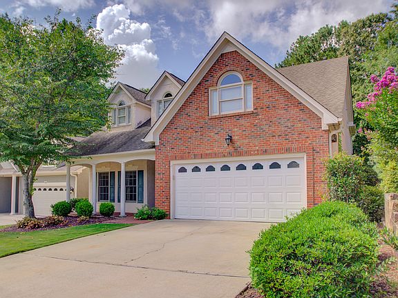 3rd image of 135 Augusta Dr