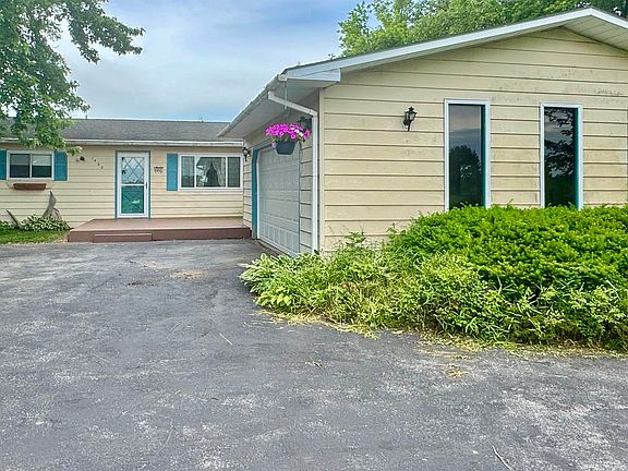 2nd image of 1400 Wetters Rd