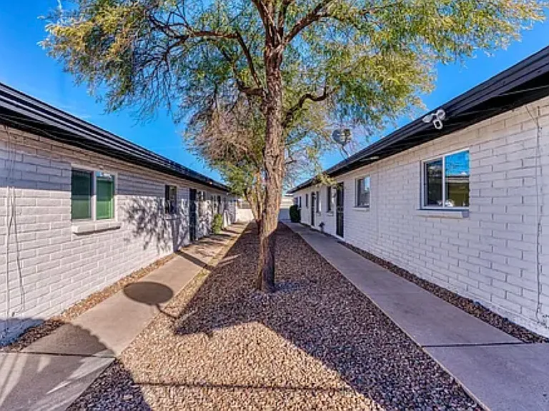 116 W Rillito St #116 — Photo 9