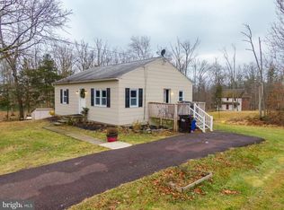 2944 Upper Ridge Rd, Pennsburg, PA 18073