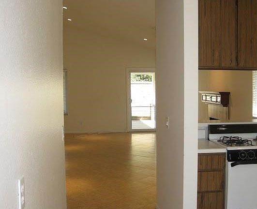 4th image of 27414 Cherry Creek Dr