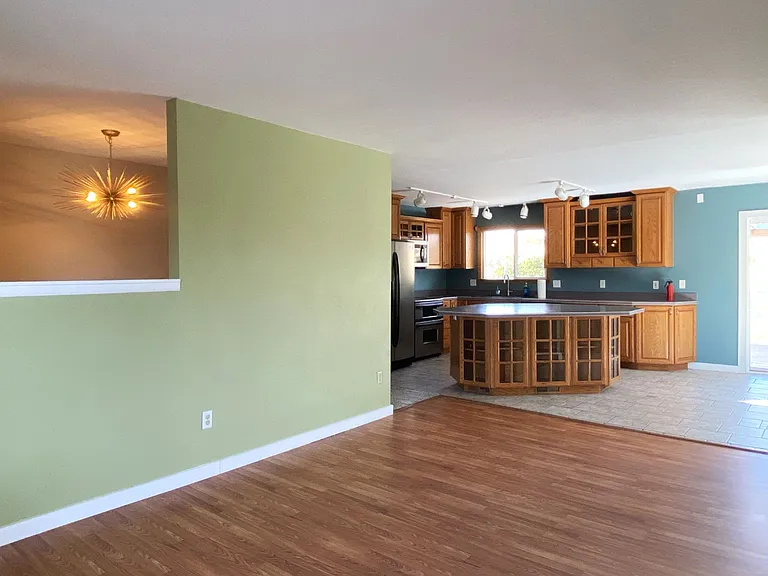 610 Summit Ridge Dr — Photo 5