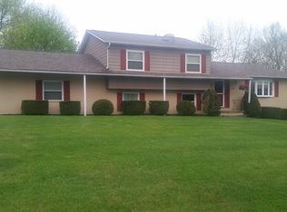 4695 Venus Rd, Uniontown, OH 44685