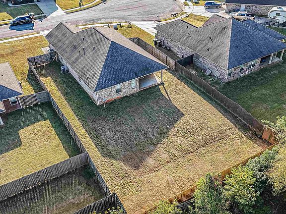 2nd image of 104 First Hill Dr