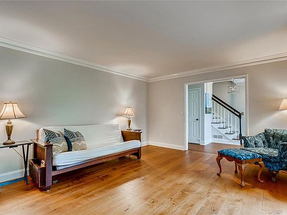 4th image of 3080 W Somerset Ct SE