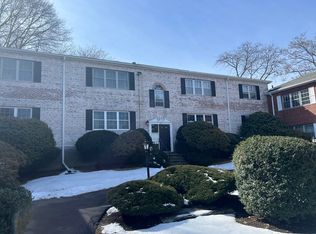 124 Lake Shore Rd APT 2, Brighton, MA 02135