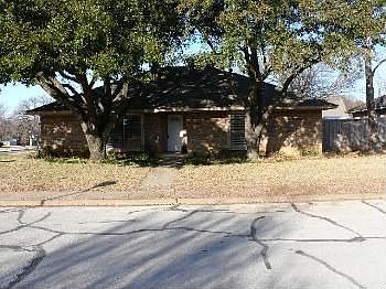 2nd image of 1 Whispering Ln