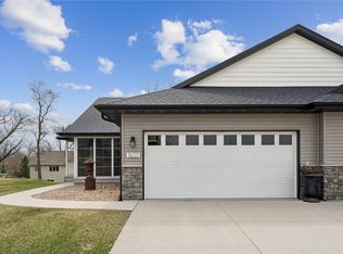 1603 Petrus Dr NE, Cedar Rapids, IA