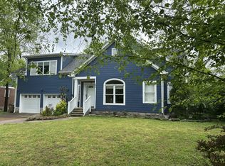 952 Graybar Ln, Nashville, TN 37204