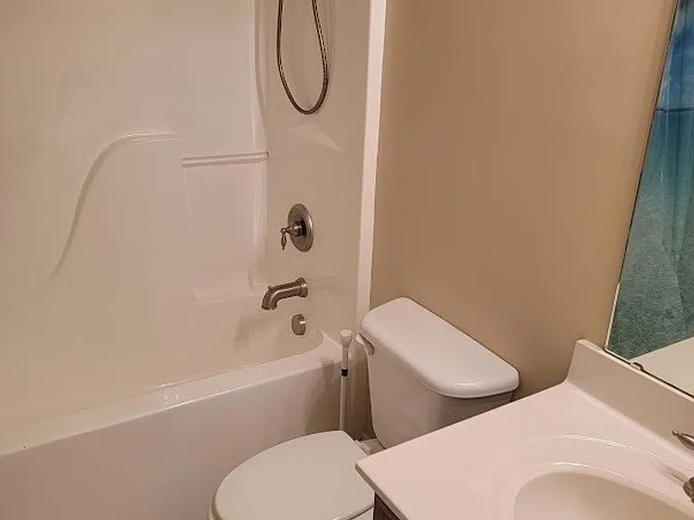 236 Ashland Oaks Dr — Photo 17