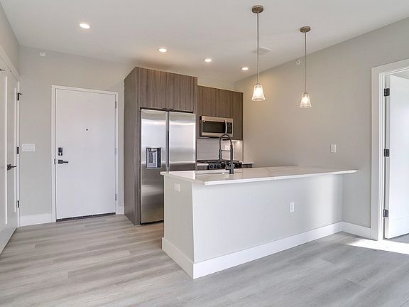4th image of 3516 John F Kennedy Blvd #504