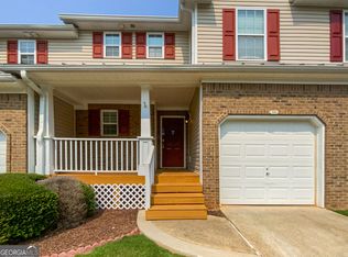 586 Fox Creek Xing, Woodstock, GA 30188