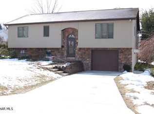545 52nd St, Altoona, PA 16602