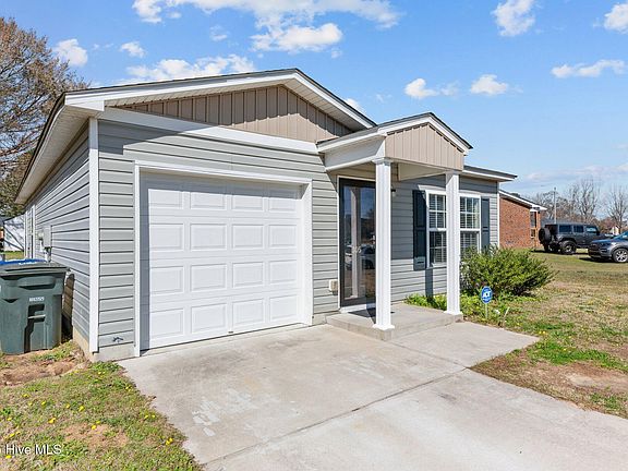 3rd image of 305 Academy Drive