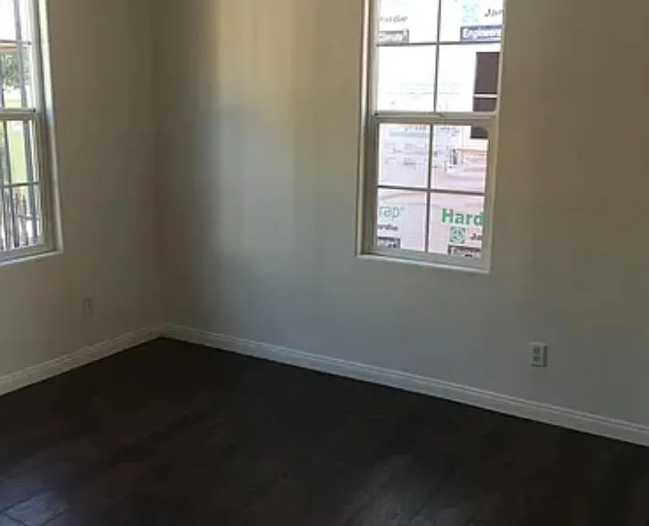 439 N Mountain View Ave — Photo 7
