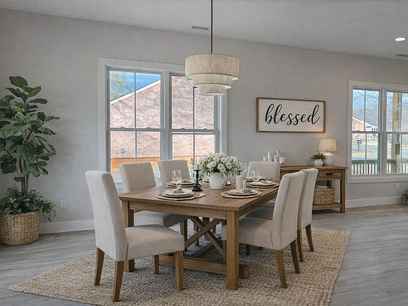 4th image of 194 Triple Oak Cir