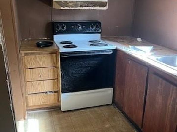2088 Wiley St, Thomaston, GA 30286