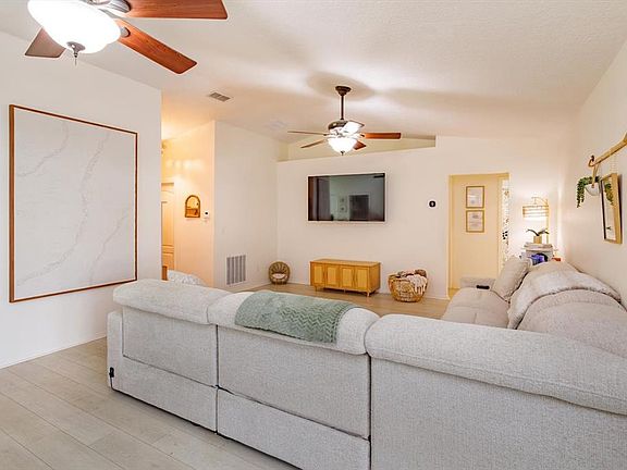 5th image of 1044 ARBOR HILL CIRCLE