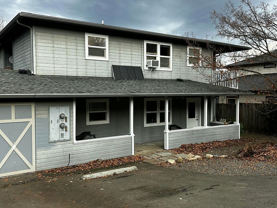 2nd image of 223 W Hersey St