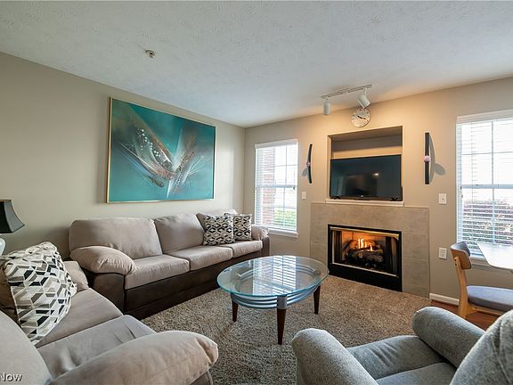 4th image of 23003 Chandlers Ln APT 113