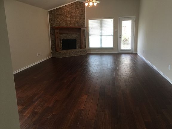 3rd image of 15677 Wyoming Dr
