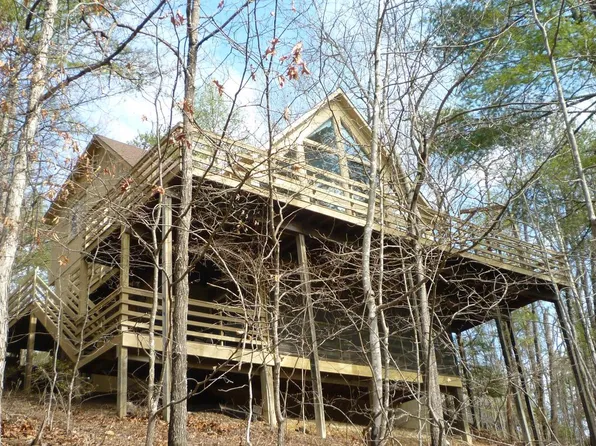 51 Forrest St, Basye, VA 22810