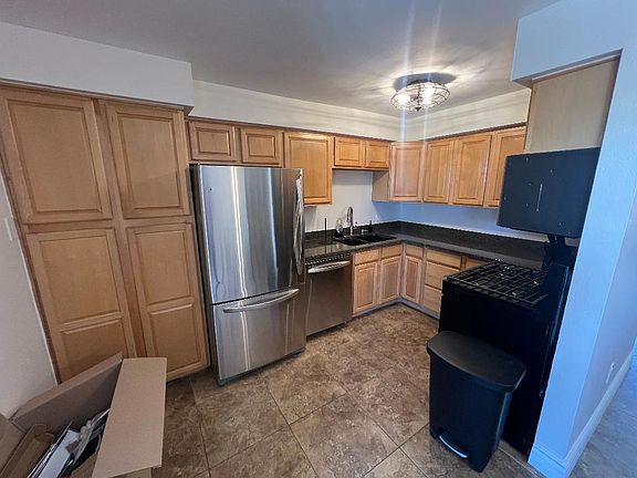 4th image of 4950 N Miller Rd APT 212