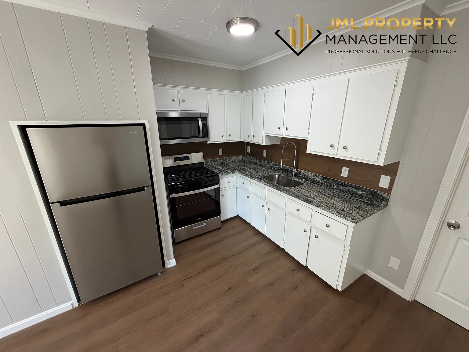 3 bed, $1,800 — Photo 3