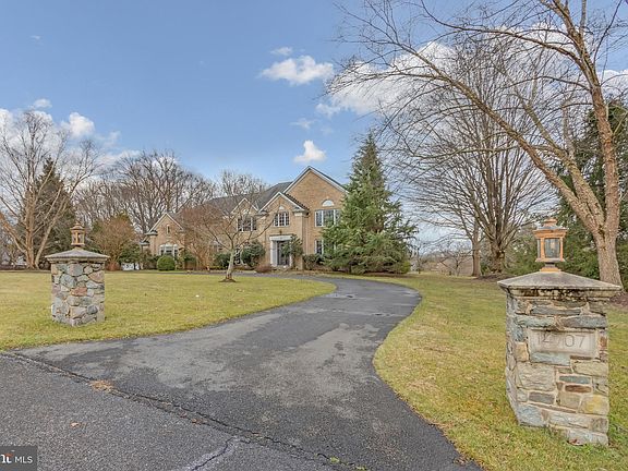 5th image of 14707 Mockingbird Dr