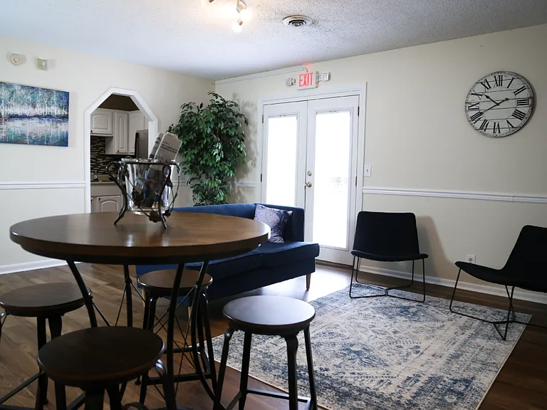 Walker Springs Apartments — Photo 3