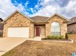 2926 Summit Dr, Fultondale, AL 35068