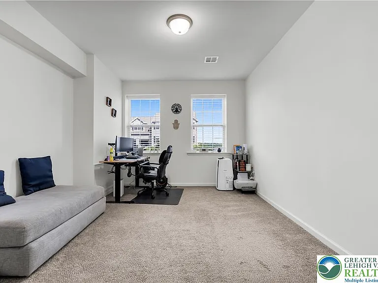 5044 Bellflower Dr — Photo 40