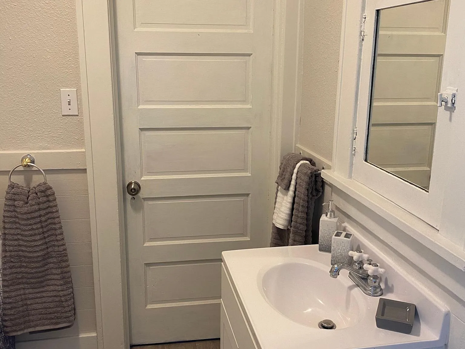 1 bed, $900 — Photo 4