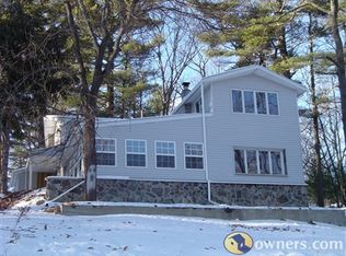 102 Rock Rd, Dingmans Ferry, PA 18328