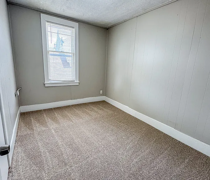 1121 Broadway Ave NW #2 — Photo 27