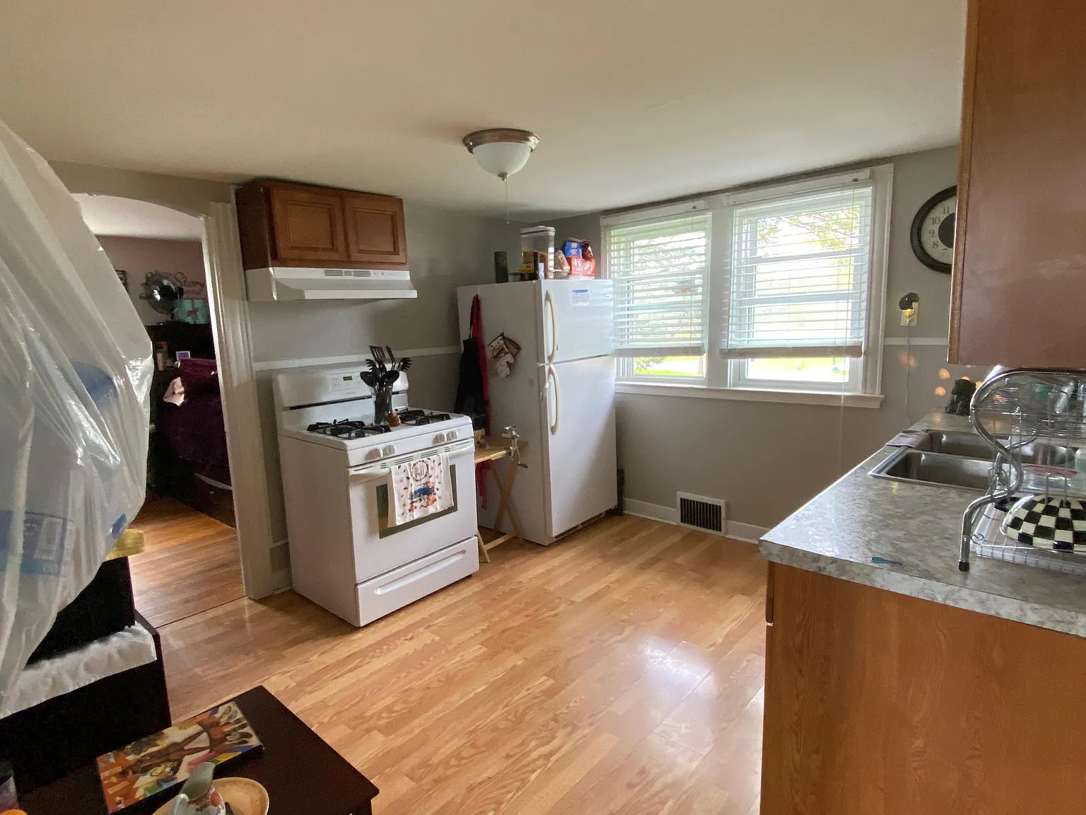 2 bed, 800 sqft, $1,325 — Photo 3
