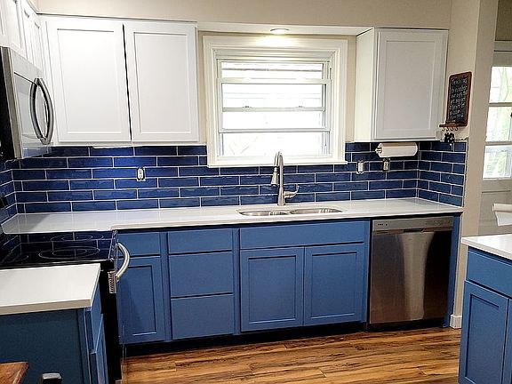 5th image of 2480 Sinclair Ave NE