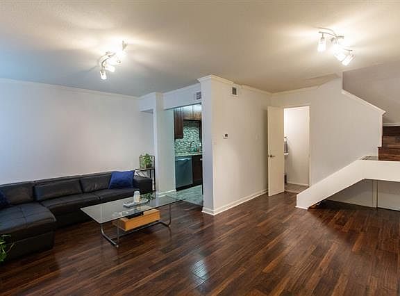 5th image of 5757 Martel Ave APT A11
