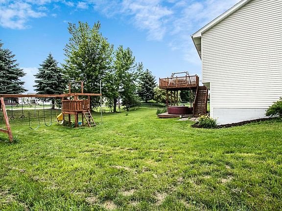 4th image of 3483 Kahler Dr NE