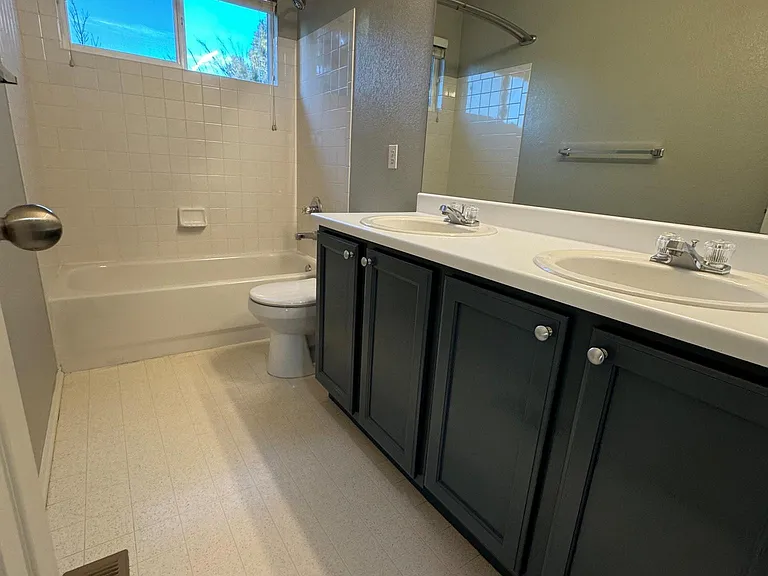 3255 E 105th Pl — Photo 21