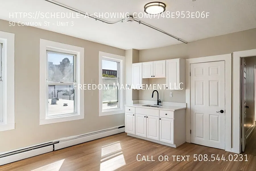 50 Common St Unit 3 | 3 Bedroom Apartment for Rent in Lawrence MA — Photo 3
