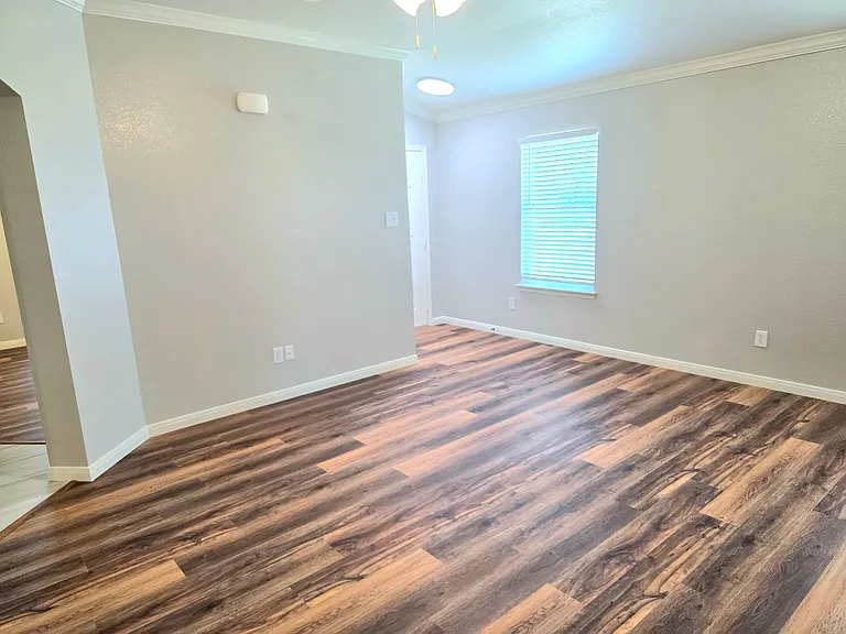 6613 Tierra Dr — Photo 3