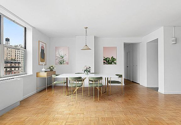 5th image of 2250 Broadway APT 8C
