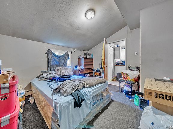 5th image of 656 Taylor Avenue