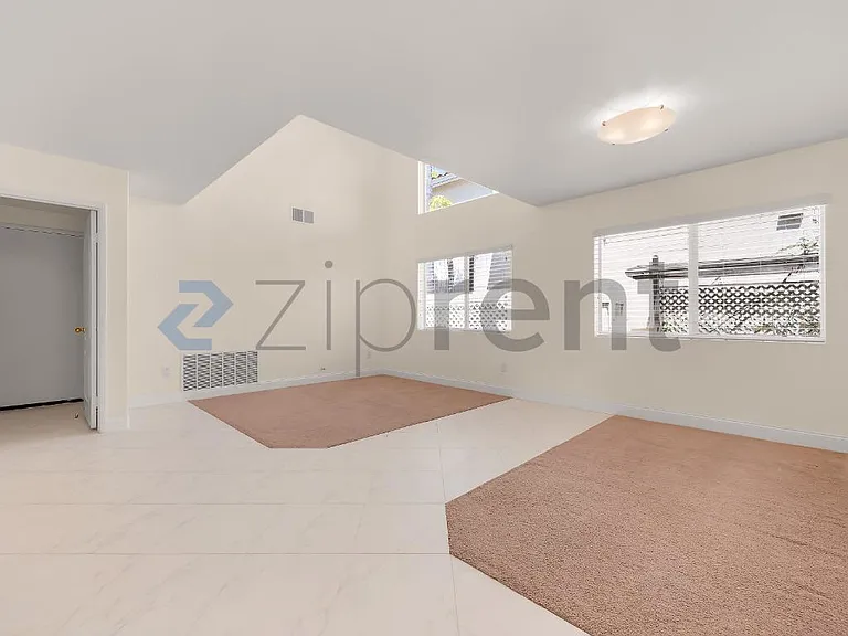 10833 Caminito Colorado — Photo 3