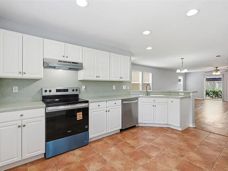 2505 Harn Blvd #1 — Photo 8
