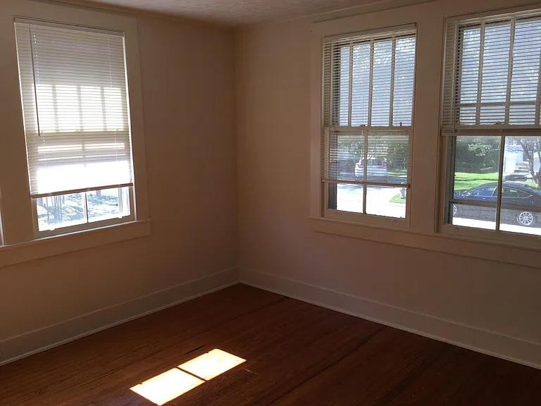 149 Lake Ave — Photo 4