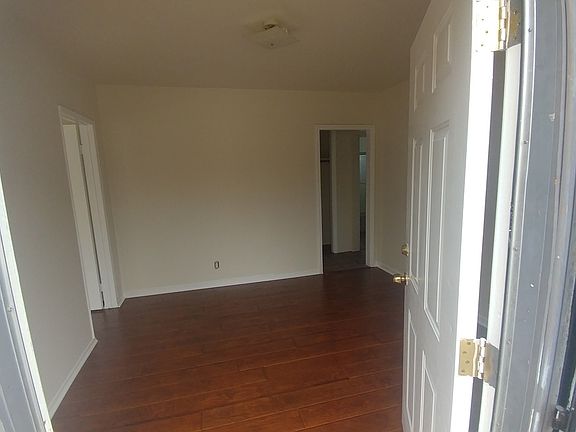 2nd image of 4106 Rosewood Ave